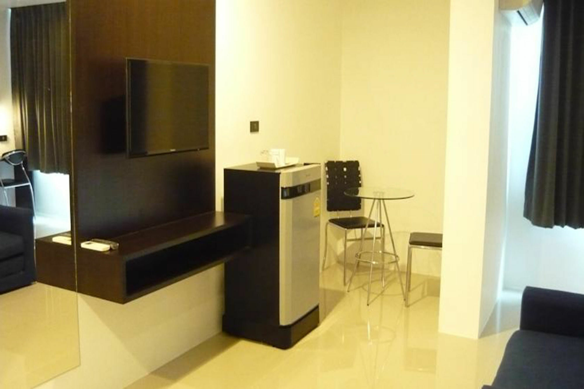 IZEN Budget Hotel y Residencias Rayong Exterior foto